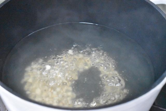 秋天这碱性食物要多吃,用来煮汤清润去秋燥,没有肉却营养好喝