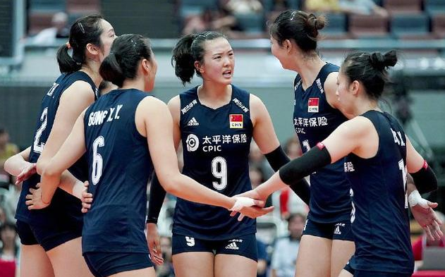 恭喜中国女排!中国女排10连胜提前夺冠,造世界杯首个五冠王