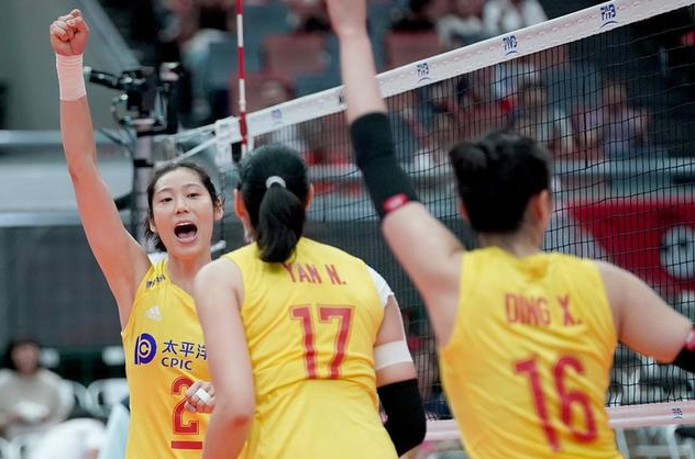 恭喜中国女排!中国女排10连胜提前夺冠,造世界杯首个五冠王