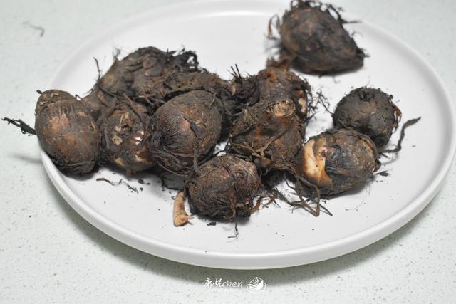 秋天这碱性食物要多吃,用来煮汤清润去秋燥,没有肉却营养好喝