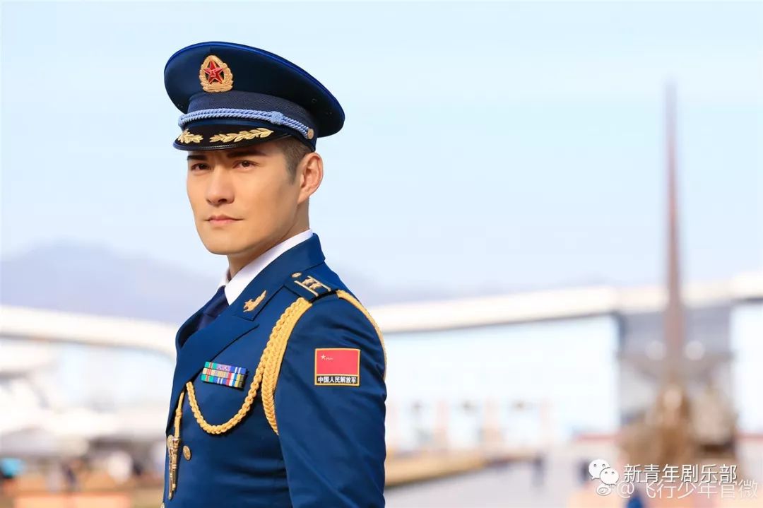 国庆献礼剧(一):陈晓贾乃亮严屹宽,貌美小生穿上军装热血高燃