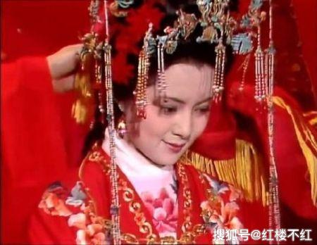 薛宝钗一家赖在贾府的真正原因?并非只为金玉良缘,还有别的目的