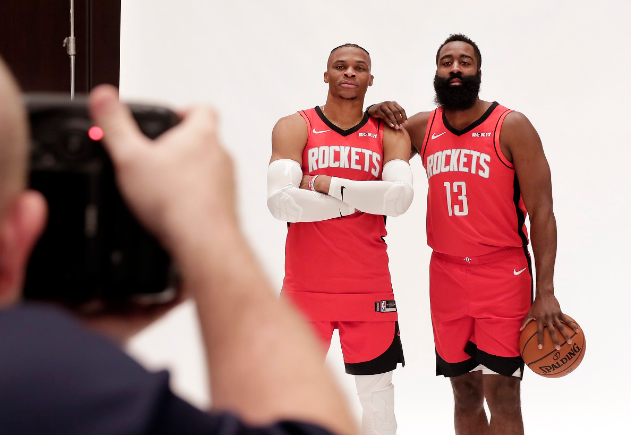 NBA消息:火箭官宣喜讯,勇士再遭噩耗,恭喜库兹马,恭喜快船