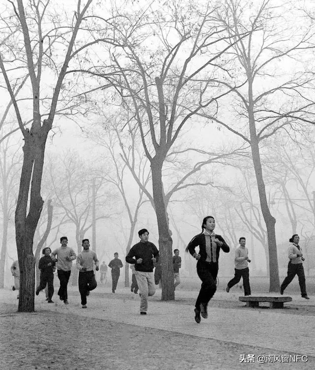 岁月神偷!70年70个珍贵生活瞬间,哪张勾起你的回忆!