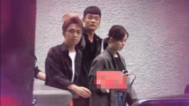 刘诗诗跟朱一龙组cp什么感觉?看路透我都想给他们搬民政局