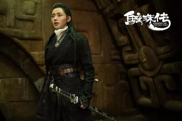内地票房仅收1.1亿,张天爱尽力了,老戏骨任达华出演都带不动她