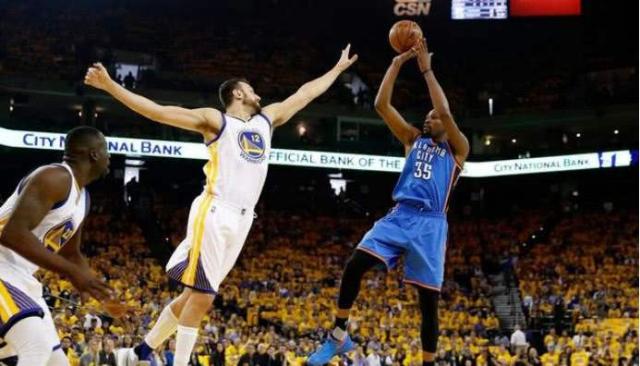 “我要在这里绝杀你”,这句话NBA也就5个人敢说,詹姆斯上榜