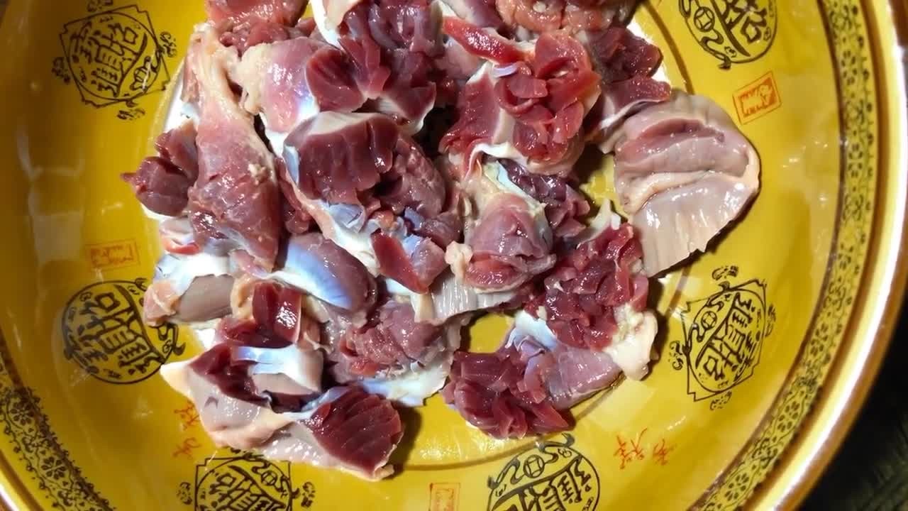 鸡胗怎么做好吃?试试酒鬼鸡胗,香辣酥脆咸鲜,“酒鬼”的最爱!