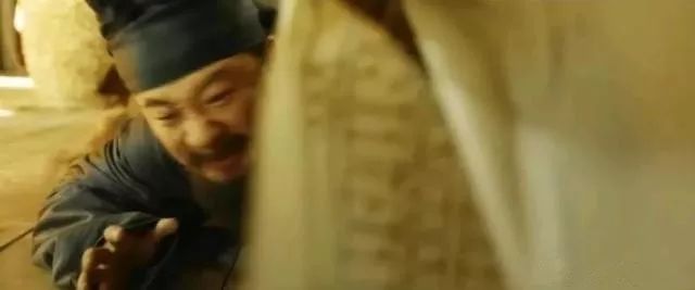 他真的穷得揭不开锅了吗?