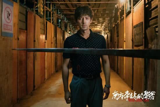 《南方车站的聚会》胡歌颠覆形象,忧郁眼神尽显高级颓丧感