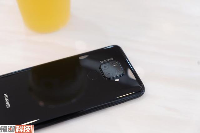 华为nova 5z 开箱图赏:内有强芯 全屏实力