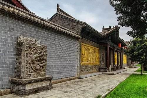 古语云,衣不过暖,食不过饱,下句更经典,古人智慧,多数人不知