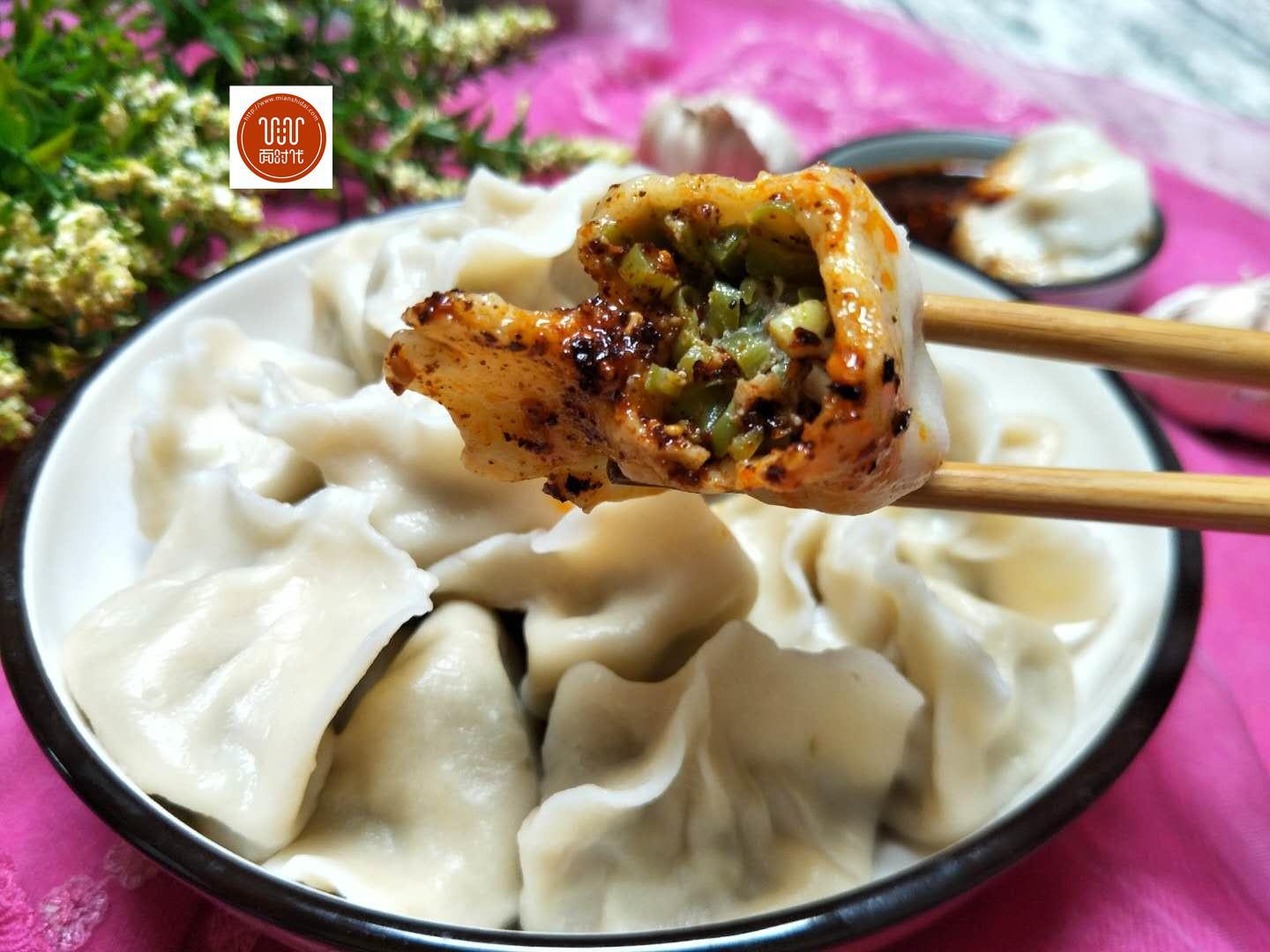 秋天用这菜做饺子馅,便宜又好吃,我家隔几天做一次,吃了更有劲 !