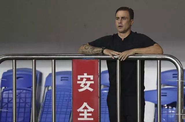恒大3天内2主帅齐离队,恐半月无人带队,足协1决定逼出"终极boss"
