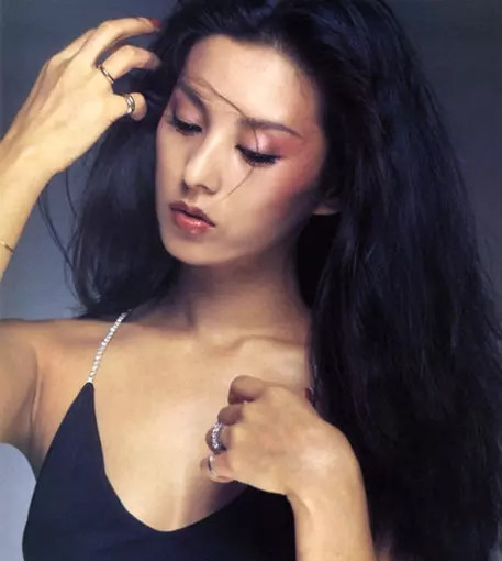 千与千寻汤婆婆声优长啥样?看了真人照后,网友:仙女下凡!