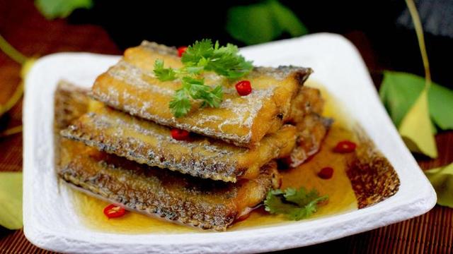 炸带鱼,你誓静贮面粉还是淀粉?