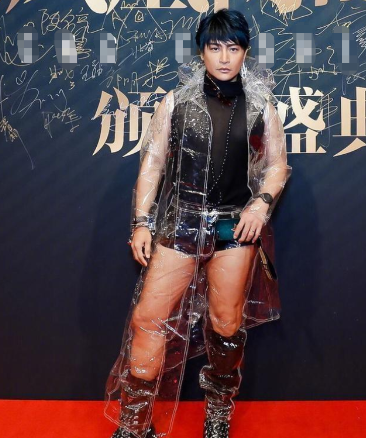 张铁林为陈志朋“发声”,称他台上台下两个样,毫不掩饰喜爱之情