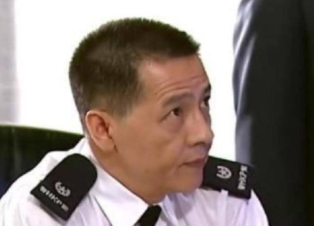 61岁前TVB资深绿叶转行成百货公司保安 坦言收入比在TVB拍戏时多