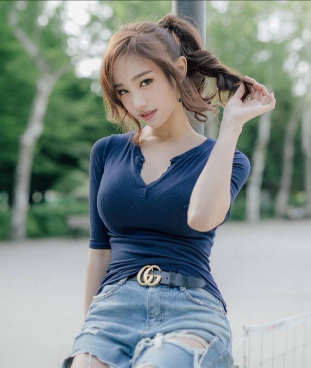 因为有你,我才会在这里,因为有你,我就会在这里……