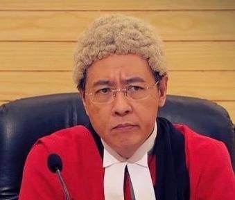 61岁前TVB资深绿叶转行成百货公司保安 坦言收入比在TVB拍戏时多