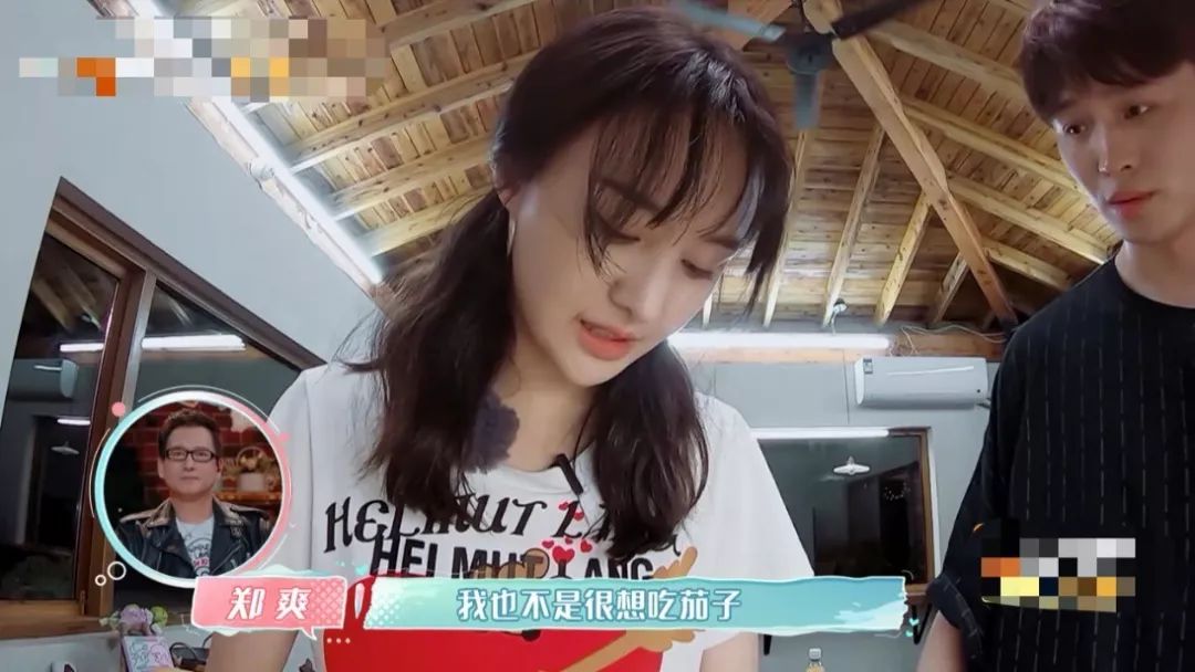 郑爽恋爱备受折磨?吵架被骂受委屈成常态,还给男友挤牙膏拿内裤
