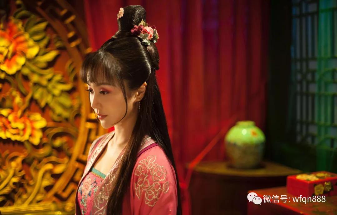 李白最经典的闺怨诗,只有6句,翻译过来就是:老公,你何时才回家?