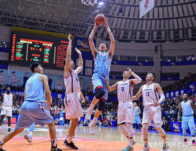 35分!39分!新疆2节打爆辽宁,郭士强生无可恋!周琦打cba根本没压力啊