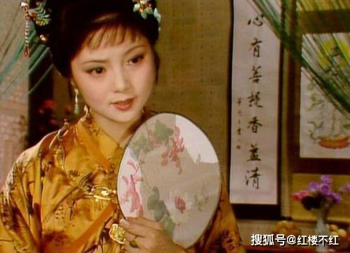 《红楼梦》同是薛家姊妹,贾母为何宠爱薛宝琴,对宝钗却很冷漠