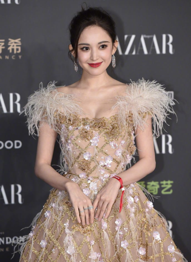冯绍峰两位前女友与赵丽颖同台,风情万种的倪妮艳压了林允跟颖宝