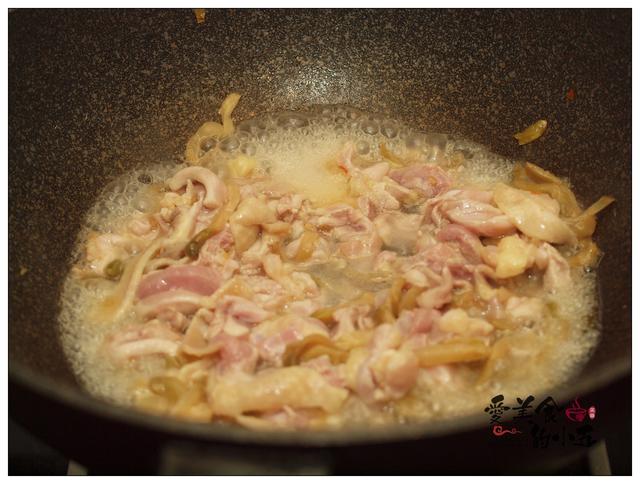 快手菜之鸡肉炒榨菜,经济实惠的开胃下饭菜