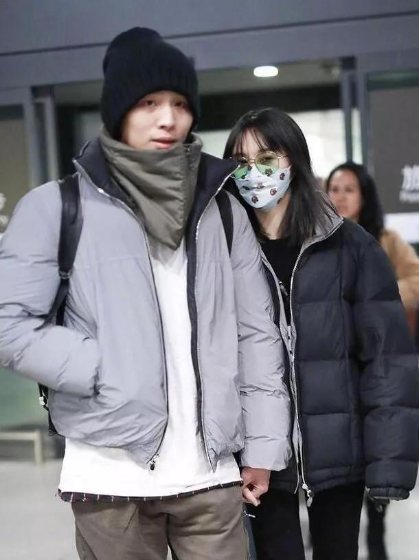 郑爽疑跟男友分手,细扒她三任男友,观众称还是张翰跟她最合适