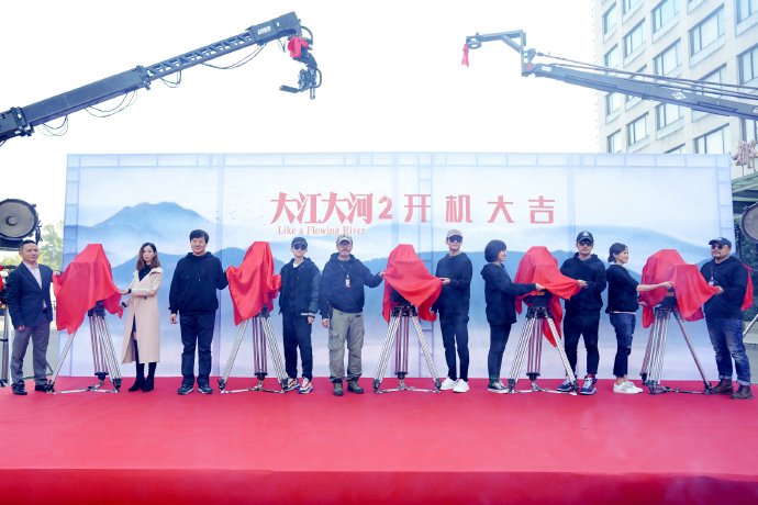 《大江大河2》发定妆海报,王凯稳坐C位,缺少一个重要角色