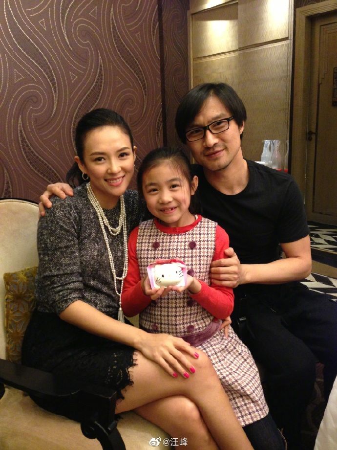 章子怡为小苹果庆生称她“my baby girl”,比汪峰更显亲密