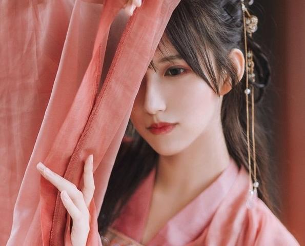宋朝才女的一首词,道尽相思之苦,美得心醉,堪称经典不输李清照
