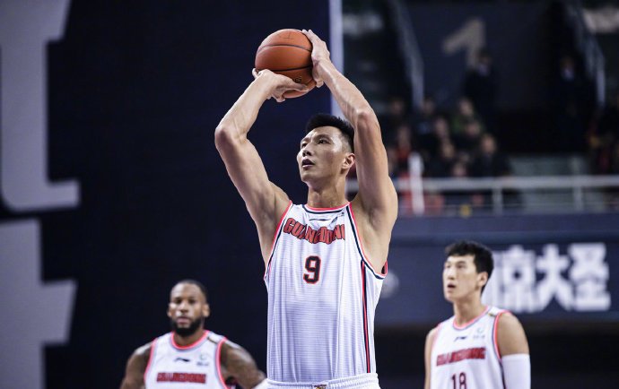 幸福的烦恼!本土老中青六大中锋,奥运会落选赛该带谁去?