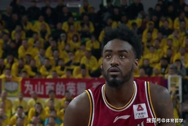 厉害!CBA冠军教练让鱼腩球队完成蜕变,5连胜稳居积分榜前3位