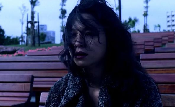 24年后,《妈妈再爱我一次》的妈妈,终于以主演身份重现大陆银幕