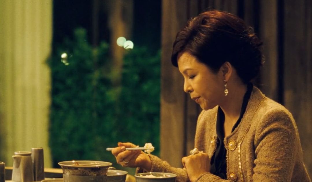 24年后,《妈妈再爱我一次》的妈妈,终于以主演身份重现大陆银幕