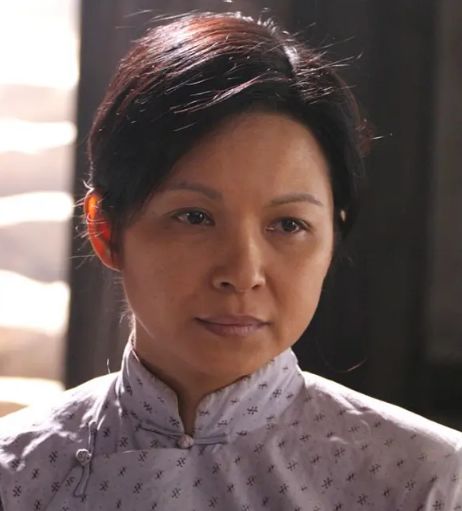 24年后,《妈妈再爱我一次》的妈妈,终于以主演身份重现大陆银幕