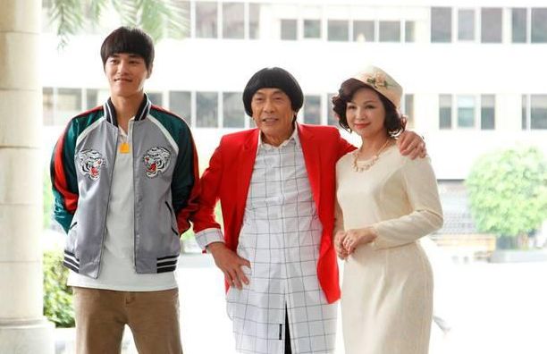 24年后,《妈妈再爱我一次》的妈妈,终于以主演身份重现大陆银幕