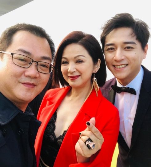 24年后,《妈妈再爱我一次》的妈妈,终于以主演身份重现大陆银幕