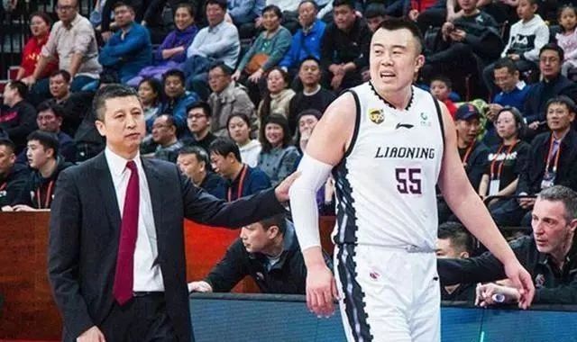 韩德君:后面的比赛这样打肯定不行,暗指郭士强执教能力不行吗?
