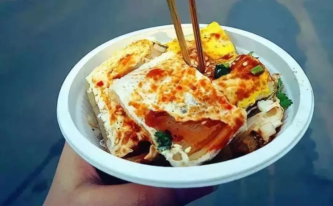 煎饼果子想当街头小吃一哥,烤冷面坚决不服