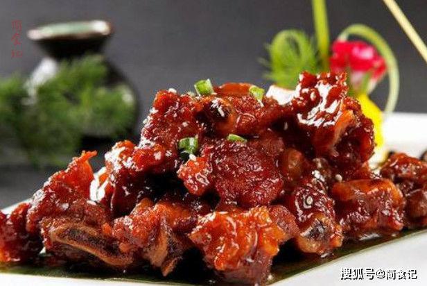 做红烧排骨,先焯水是大错特错!少了这1步,排骨不入味,腥味重