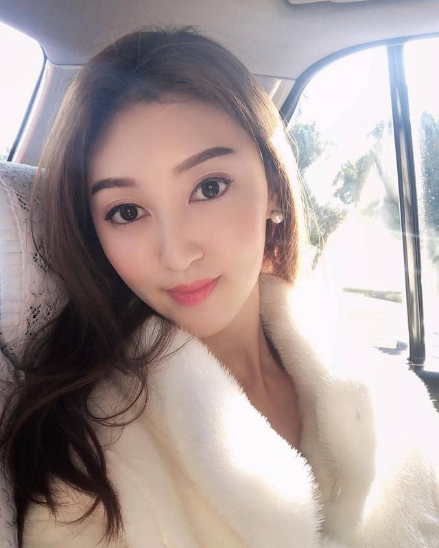 前港姐爷孙恋玩完被曝恋上百亿富商 现身宣传活动拒谈感情事