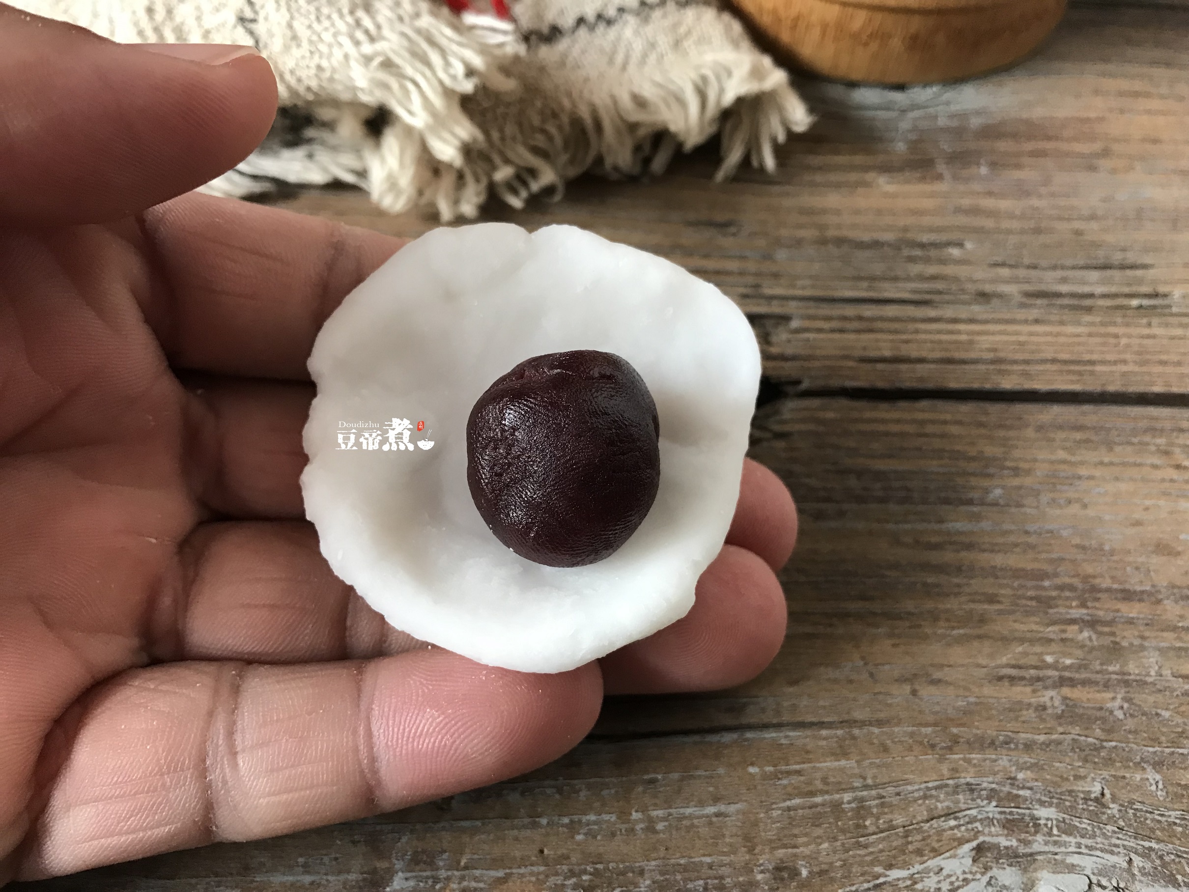 每年冬至,我都要包10斤送人,亲戚朋友喜欢,都说好看又好吃
