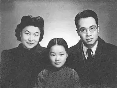 爱是相互成就,用一生守护彼此的“围城”
