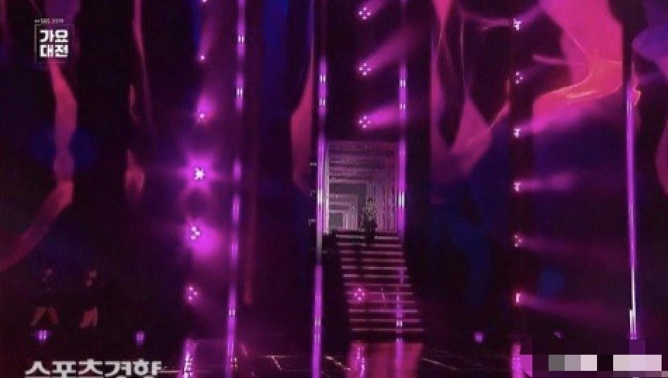 高以翔后电视台再出事故!女星彩排从二楼跌落,紧急送医伤势惊人