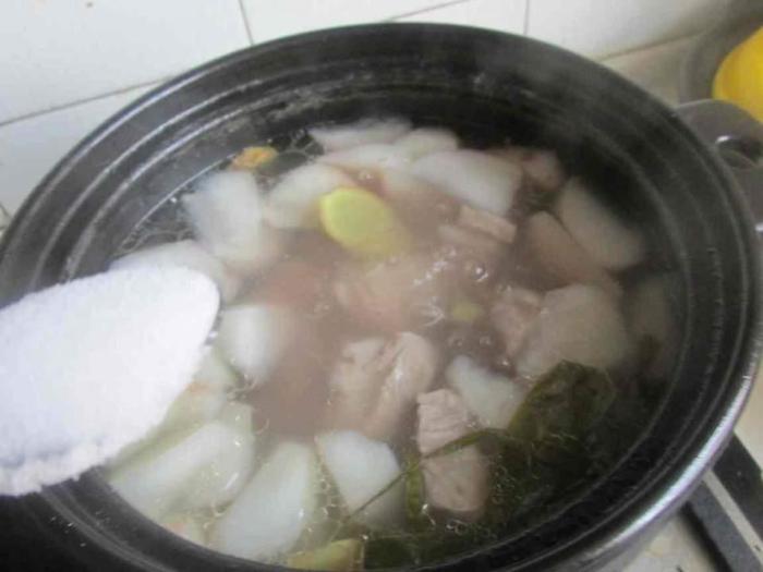 吃惯了红烧排骨, 换个方法做的排骨补钙又减肥