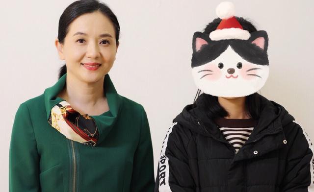 她誓静助家一级演员,与前夫离婚10年二婚嫁给爱情,今53岁清新脱俗